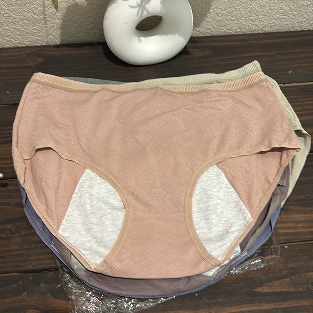 5 panties
